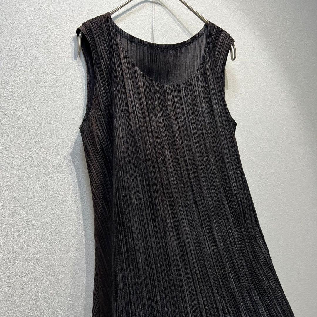 Pleats Please Sleeveless