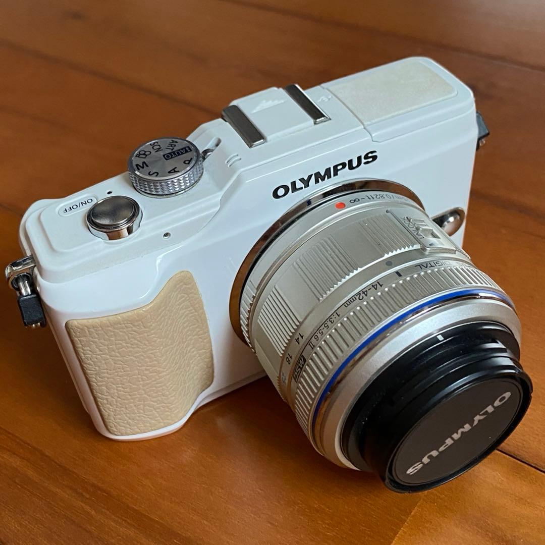 Olympus Mirrorless Interchangeable Lens Cameras Pl2
