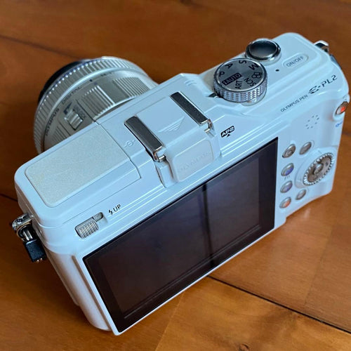 Olympus Mirrorless Interchangeable Lens Cameras Pl2