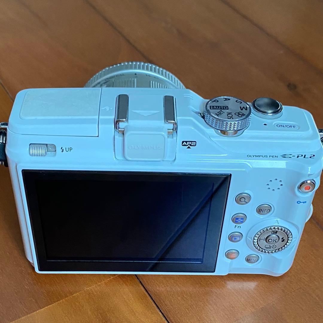 Olympus Mirrorless Interchangeable Lens Cameras Pl2