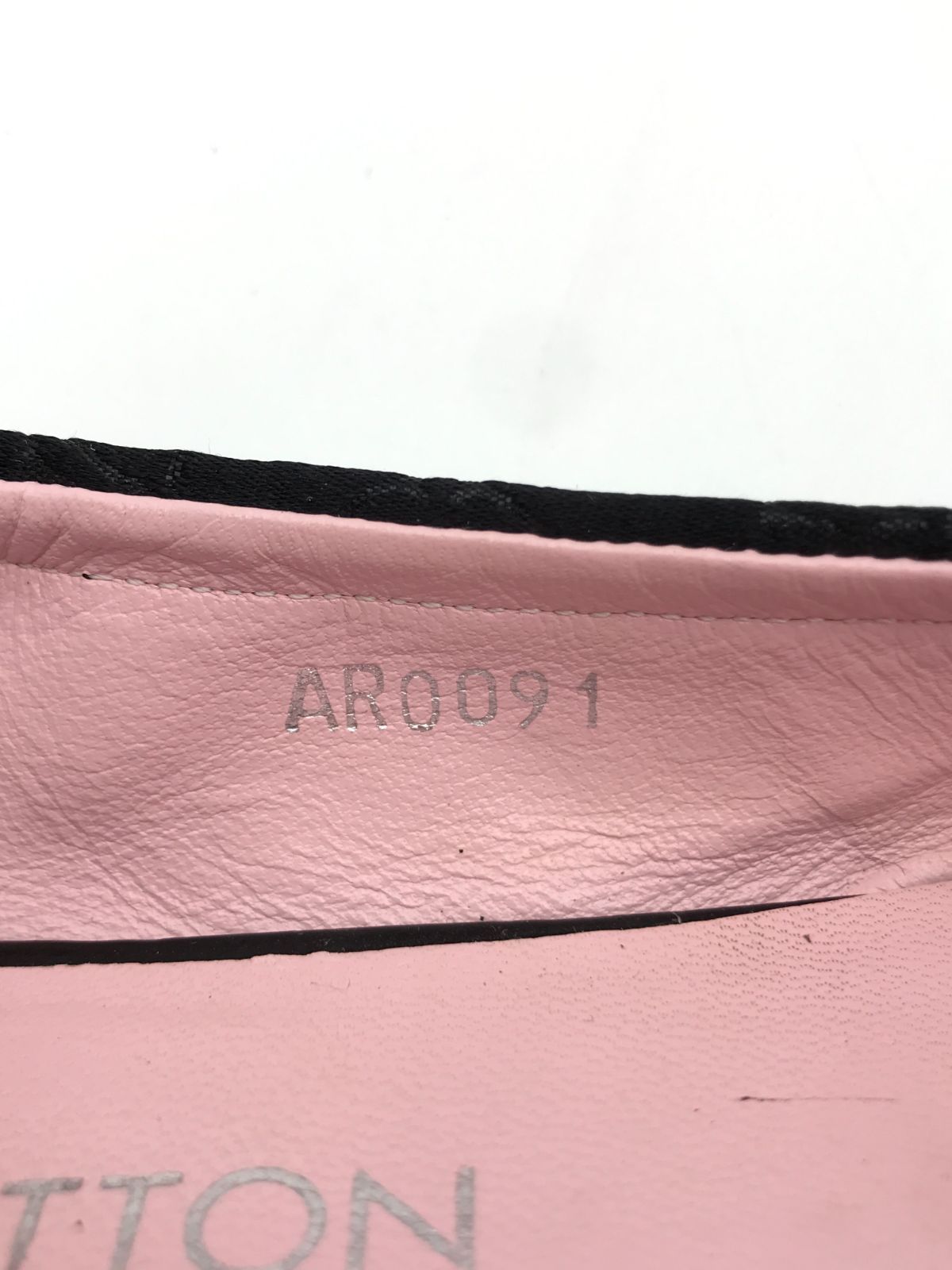 Louis Vuitton Flat Shoes 35 22 2515