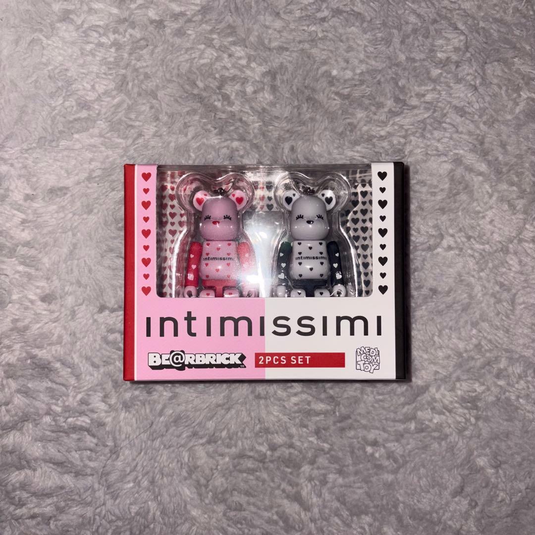 Intimissimi Cubing Bearbrick 2