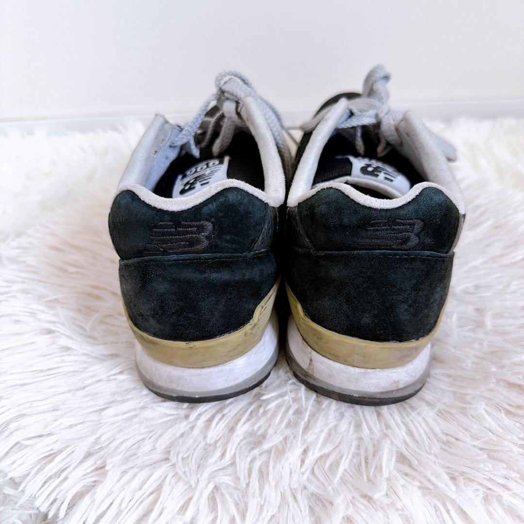 New Balance Sneakers 26