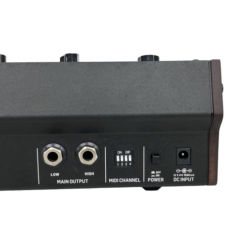 Analog Synthesizer Behringer Model D K11362919