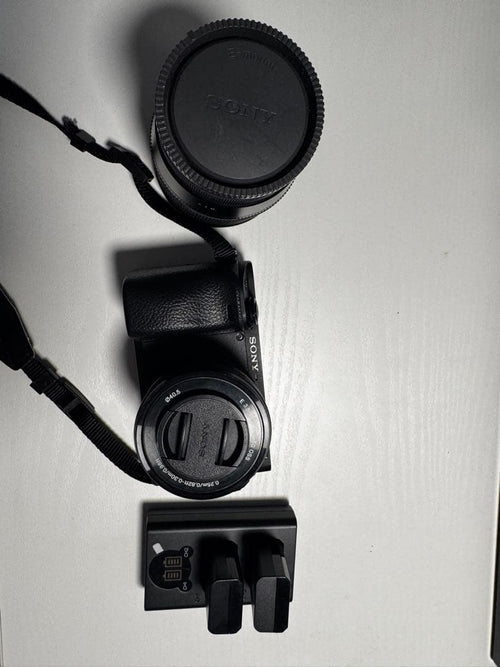 Mirrorless Interchangeable Lens Cameras Sony 6400 Sigma F1.4