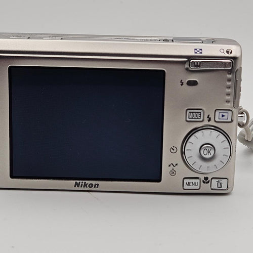 Compact Digital Camera Nikon Coolpix S500 165 1
