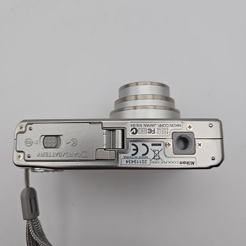 Compact Digital Camera Nikon Coolpix S500 165 1