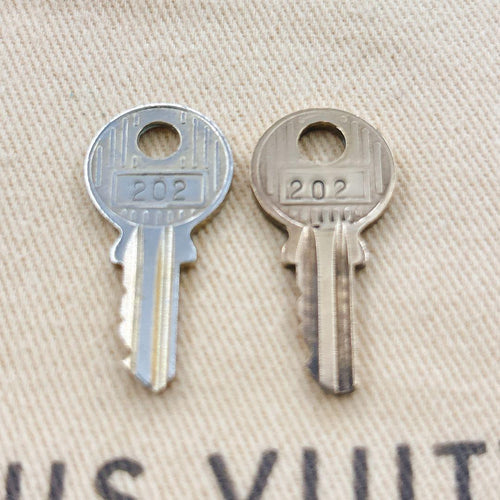 Louis Vuitton Locks Keys No202 2