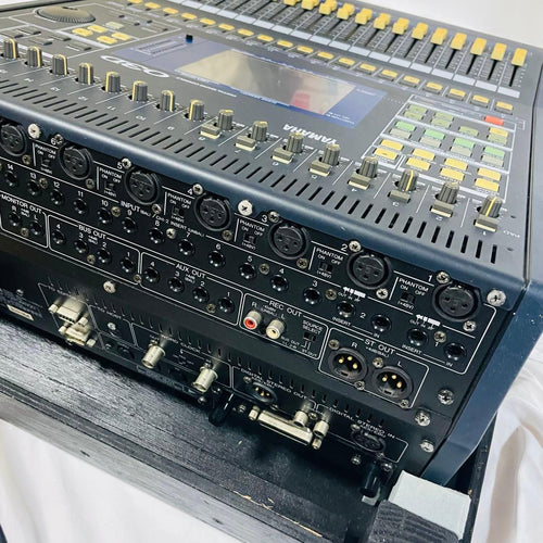 Analog Mixers Yamaha 03D