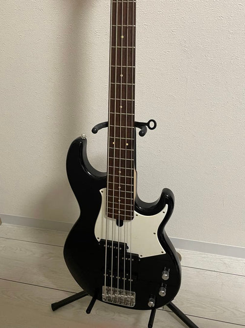 Electric Basses Yamaha Bb235 Ibanez
