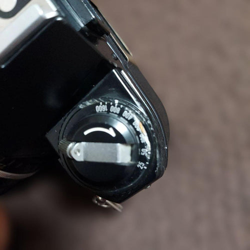 Nikon Slr Camera (Film) Em E 2 Ok