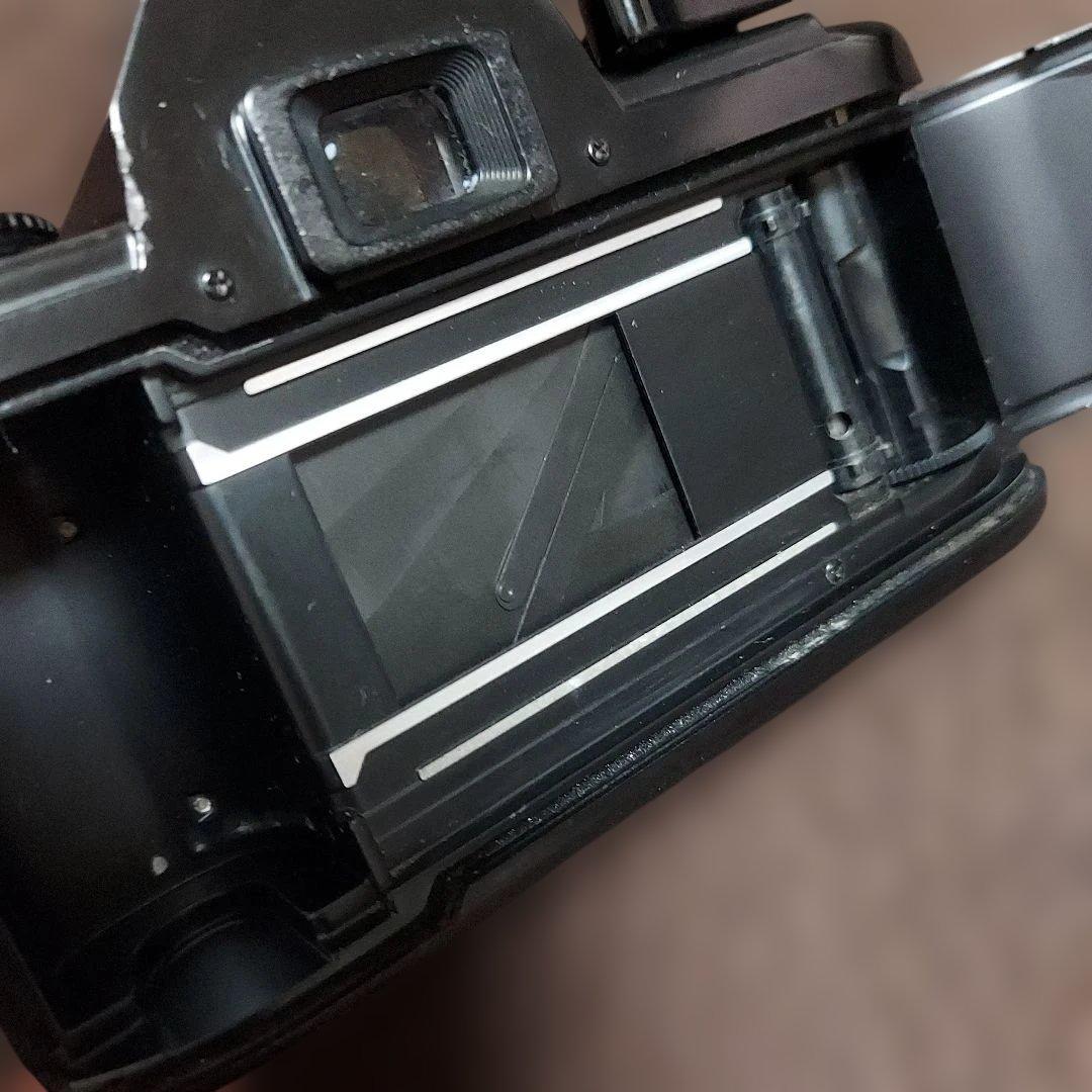 Nikon Slr Camera (Film) Em E 2 Ok