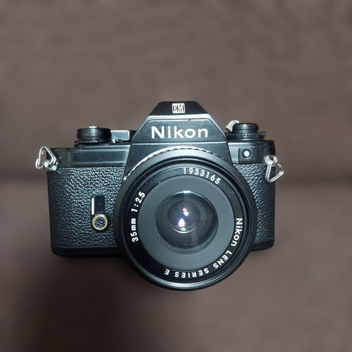 Nikon Slr Camera (Film) Em E 2 Ok