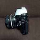Nikon Slr Camera (Film) Em E 2 Ok