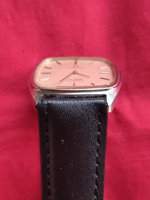 Omega Quartz Watches Q 1365 Vintage