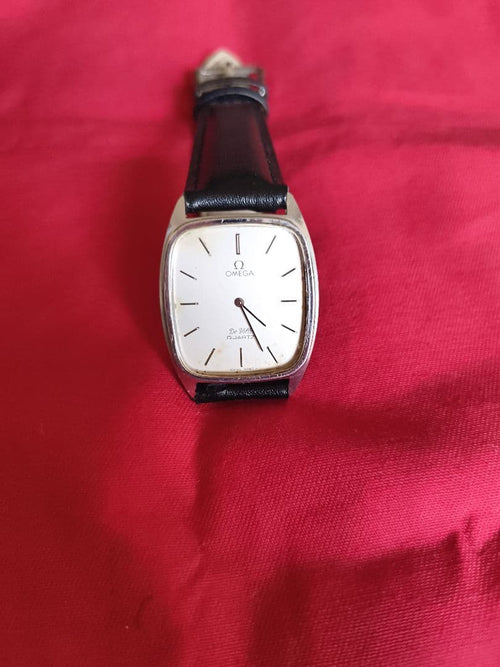 Omega Quartz Watches Q 1365 Vintage
