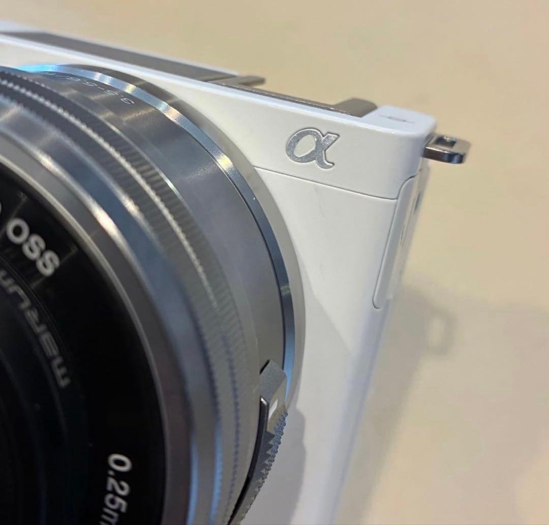 Sony Mirrorless Interchangeable Lens Cameras Vlogcam Zv-E10