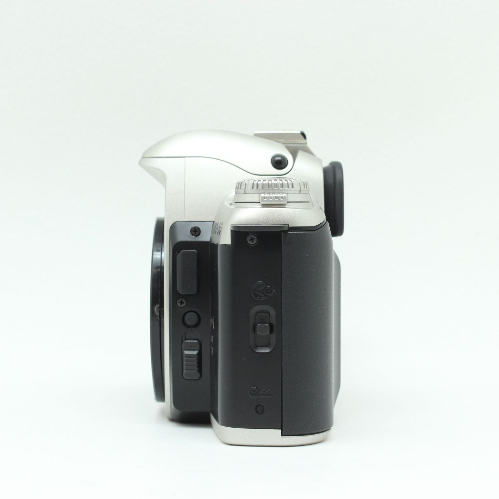 Pentax Slr Camera (Film) Mz-50