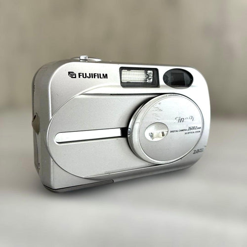 Compact Digital Cameras Fujifilm Finepix 2600Z