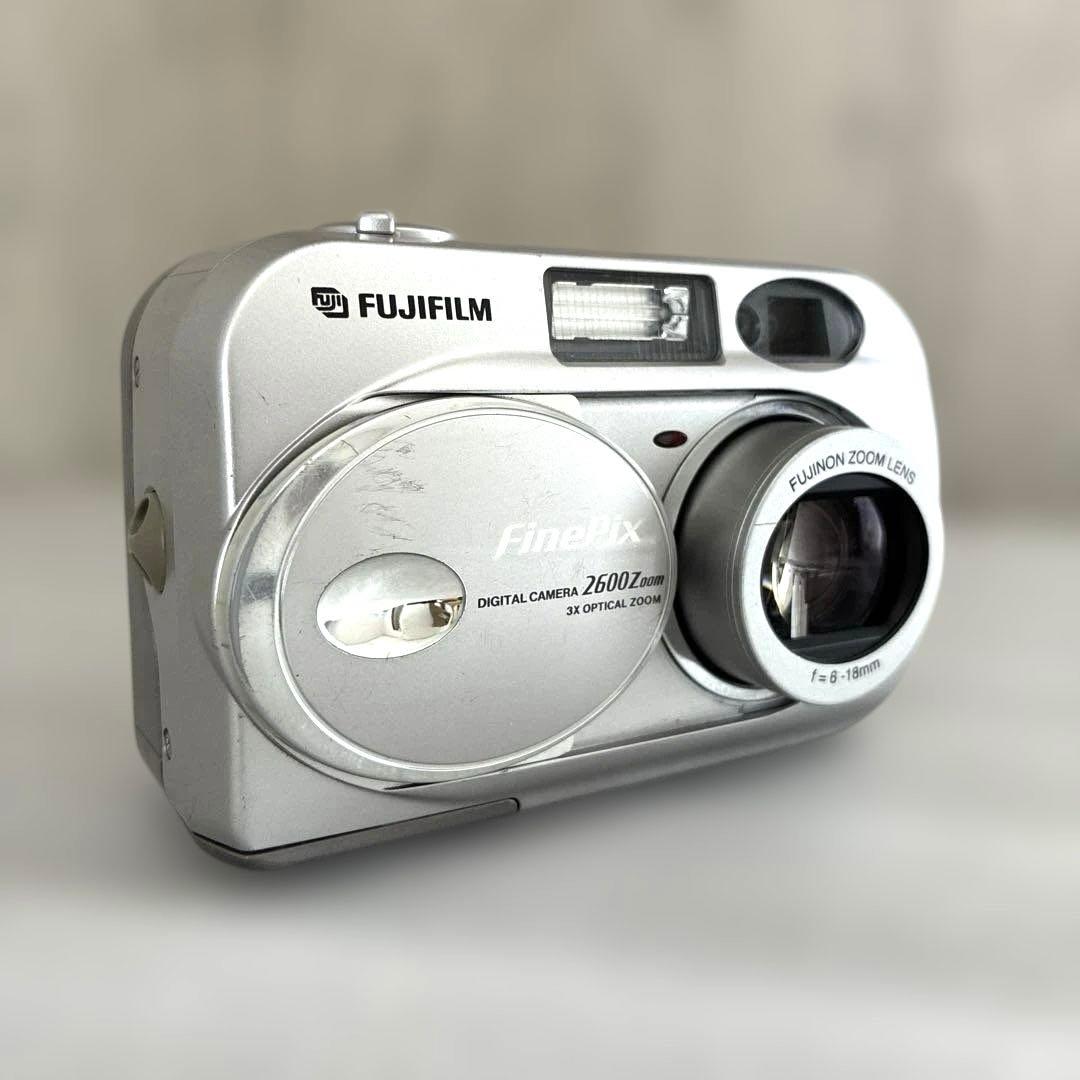 Compact Digital Cameras Fujifilm Finepix 2600Z