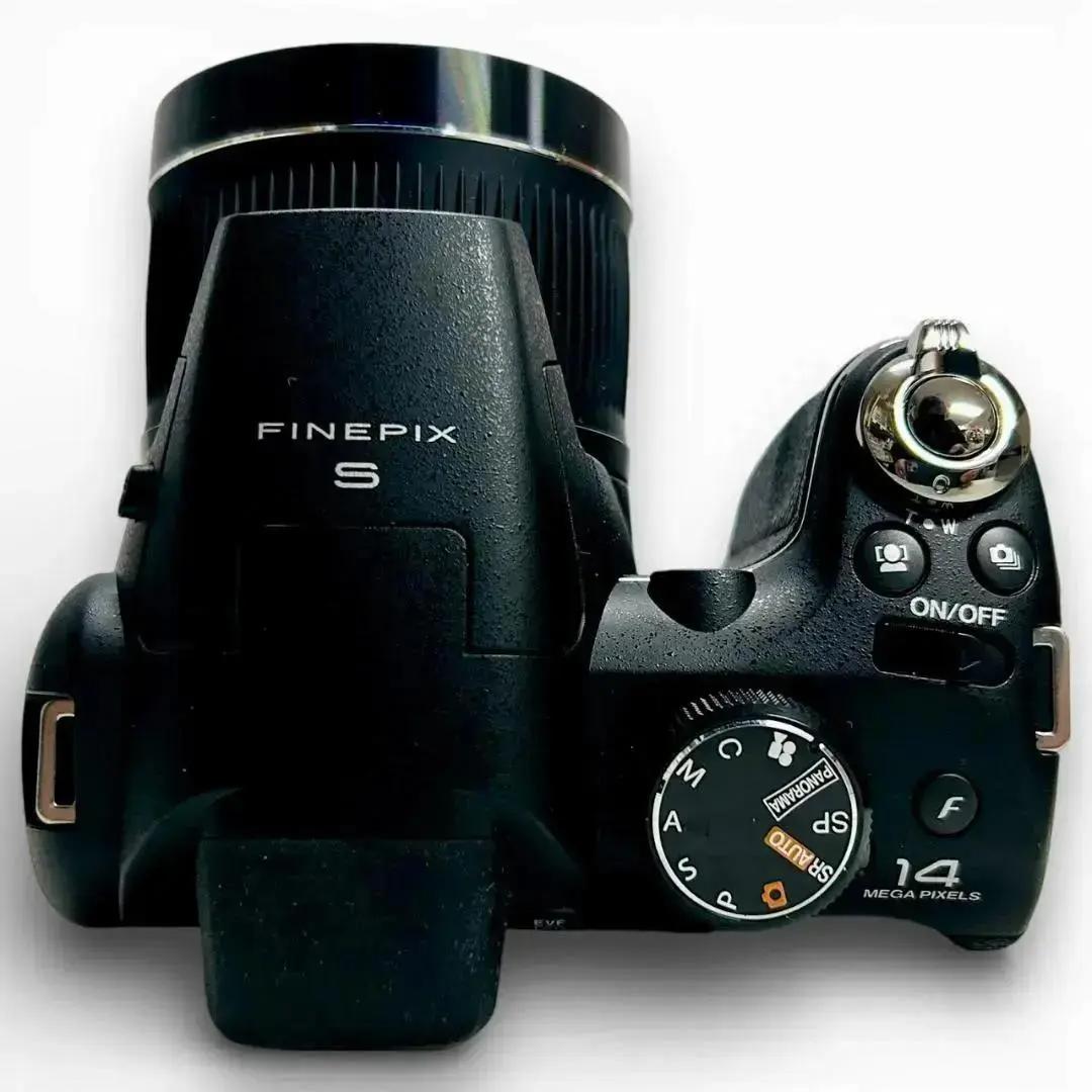 Fujifilm Compact Digital Cameras S3200 330