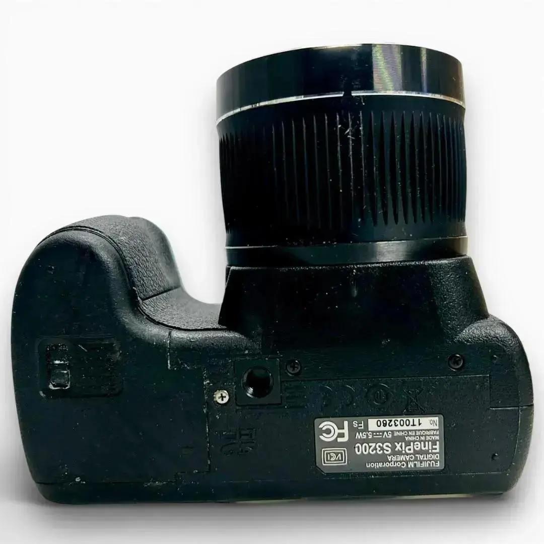 Fujifilm Compact Digital Cameras S3200 330