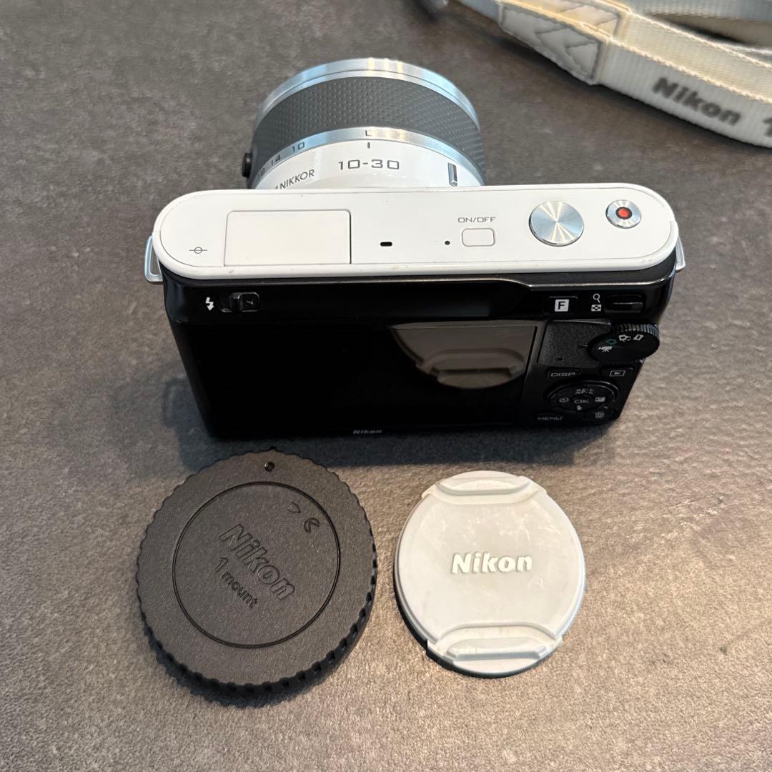 Nikon Mirrorless Interchangeable Lens Cameras 1 J1