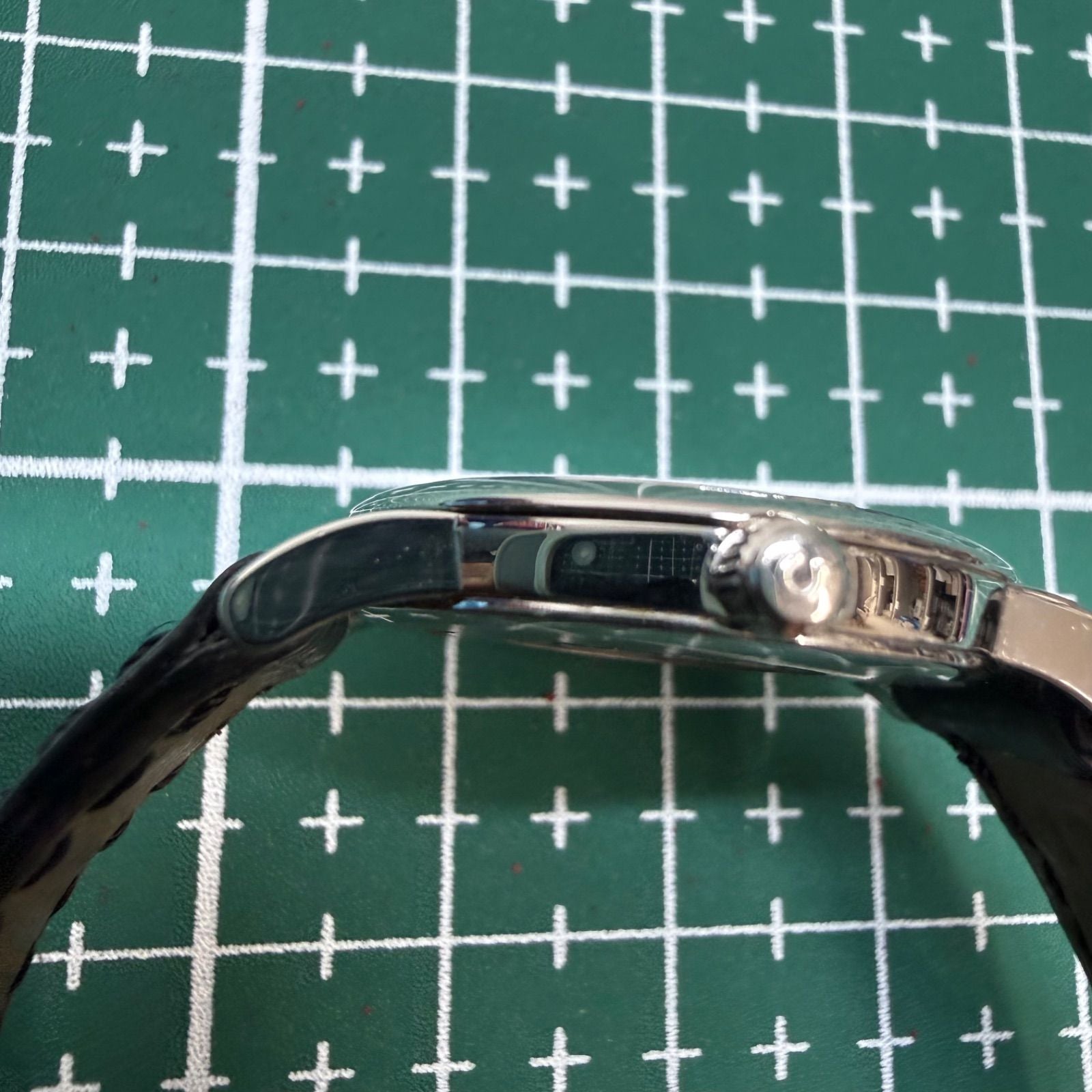 Omega Watch (Quartz) 56908386