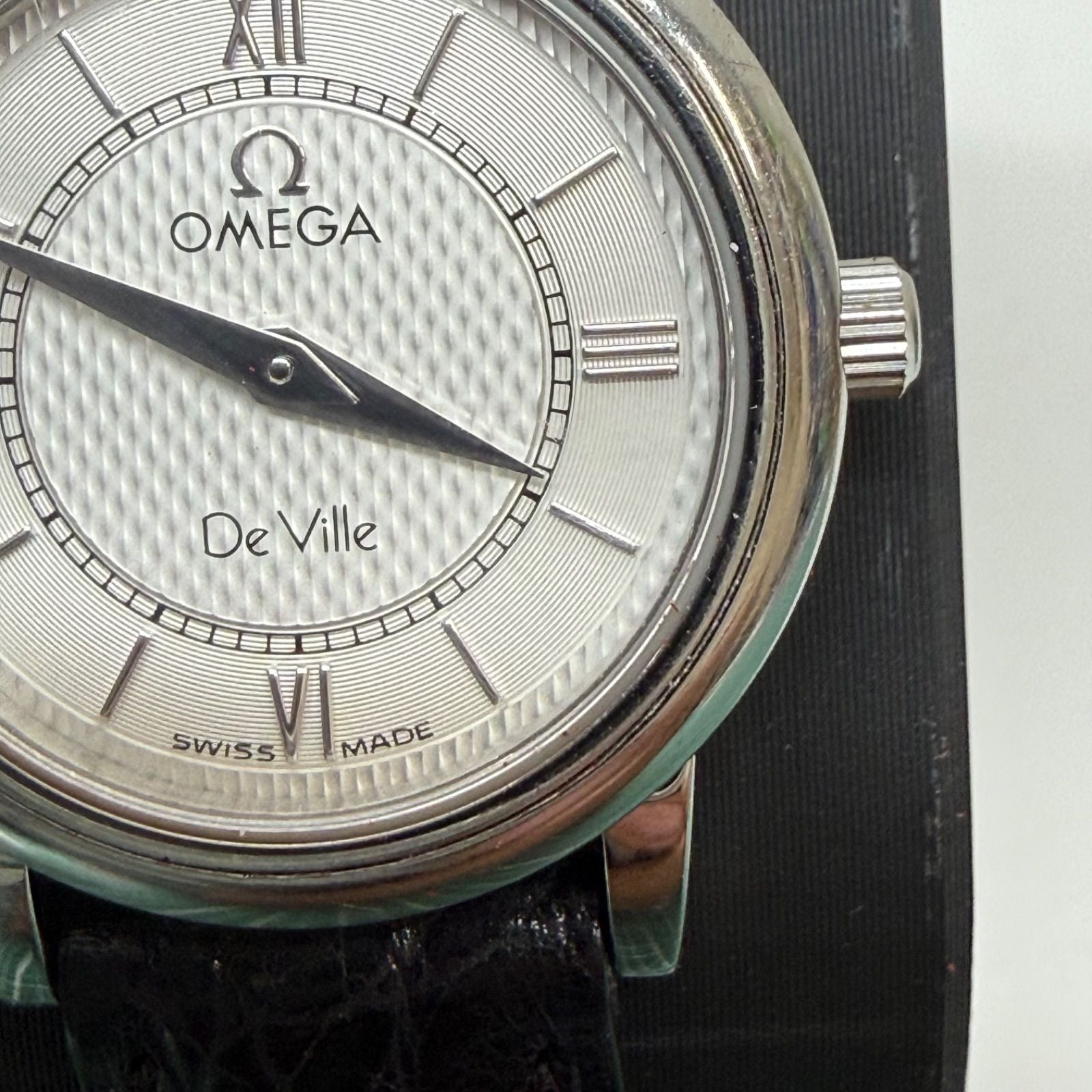 Omega Watch (Quartz) 56908386