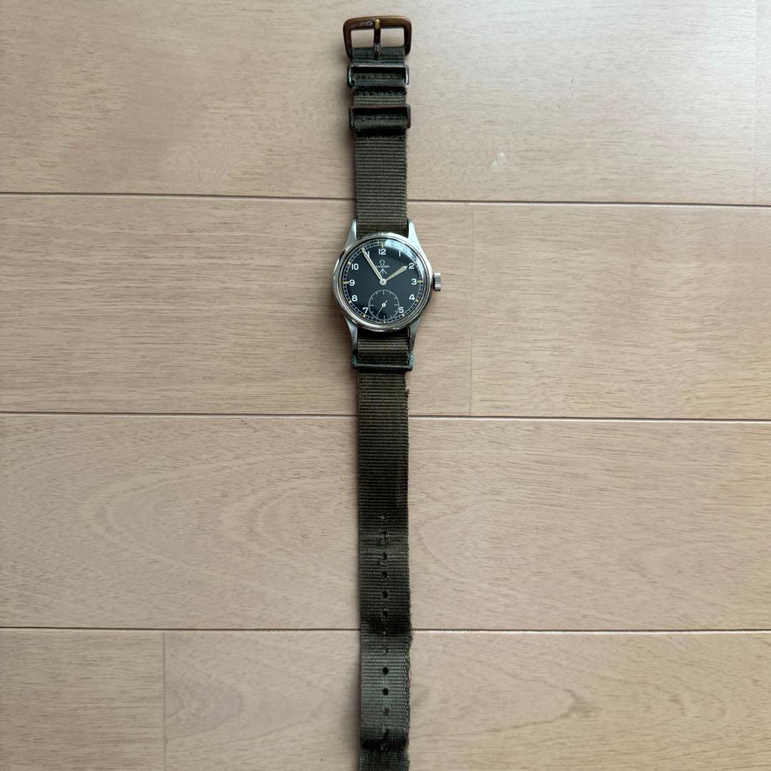 Omega Hand-Wound Watches 40S W.W.W.