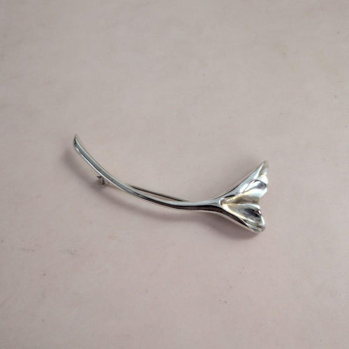 Tiffany Brooches Corsages Co.