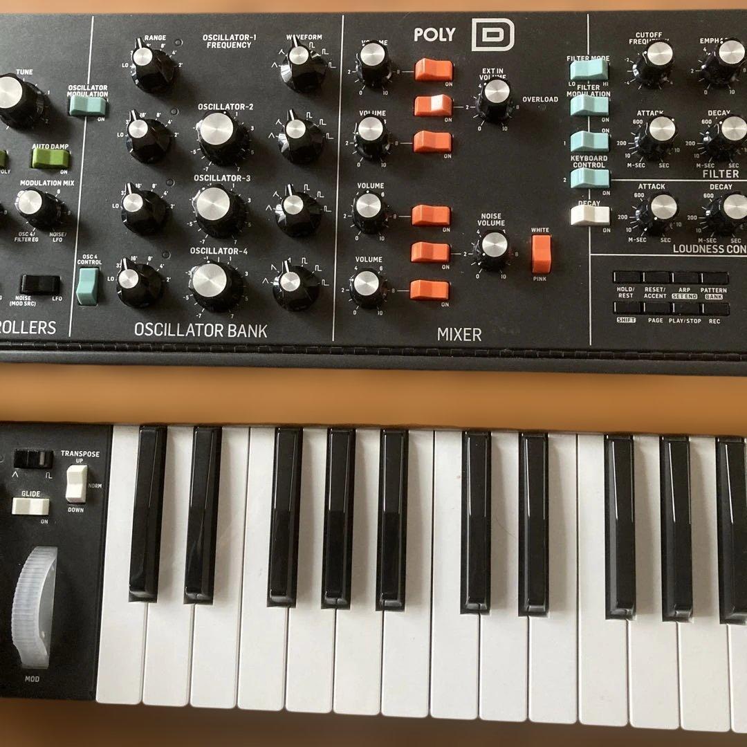 Behringer Analog Synthesizers Poly D 37