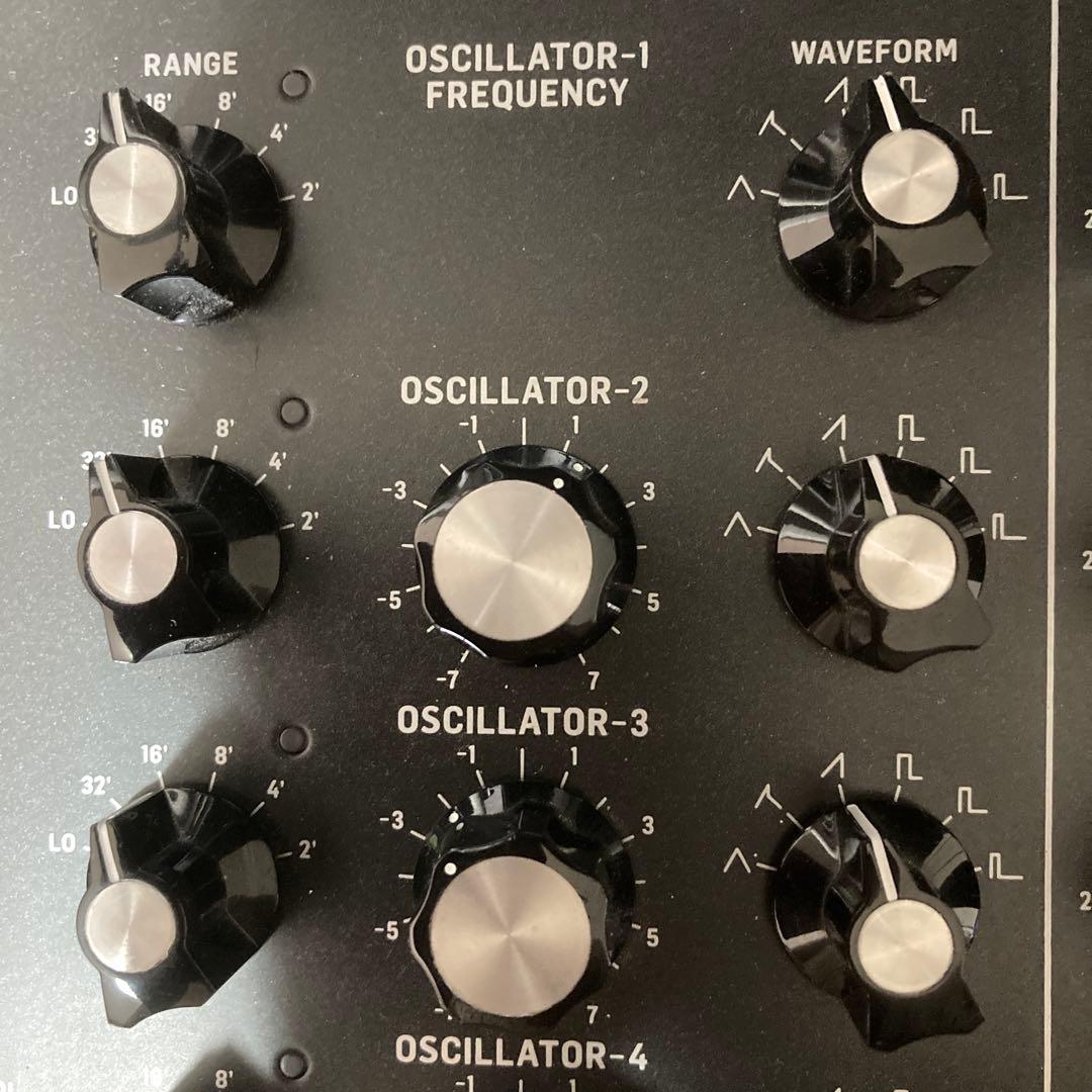 Behringer Analog Synthesizers Poly D 37