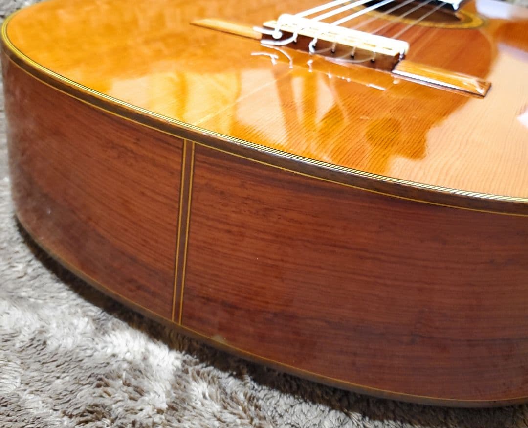 Yamaha Classical Guitars C-400