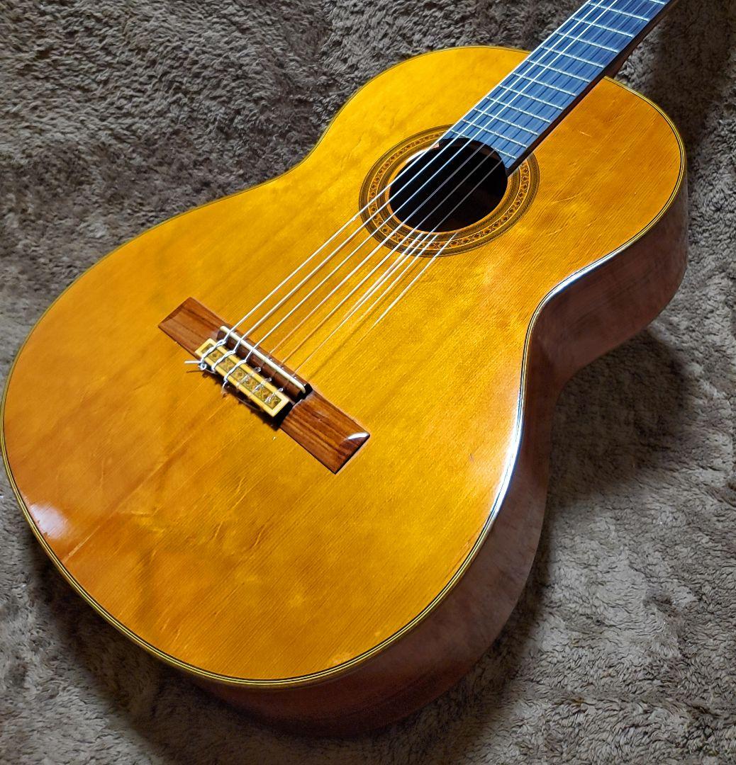 Yamaha Classical Guitars C-400