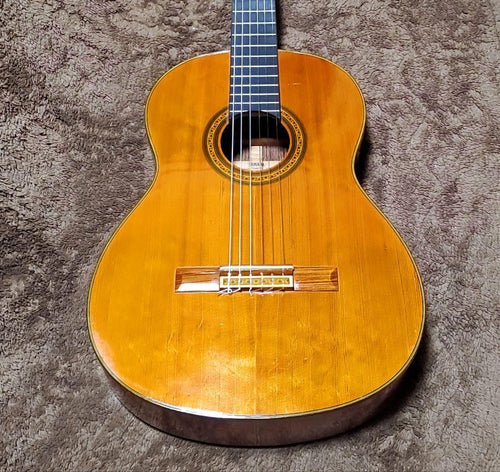 Yamaha Classical Guitars C-400