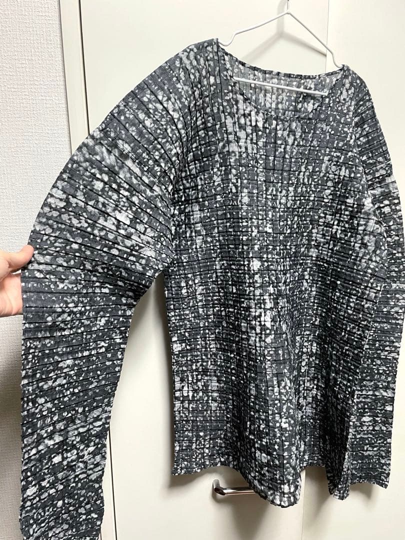 Issey Miyake Long-Sleeve