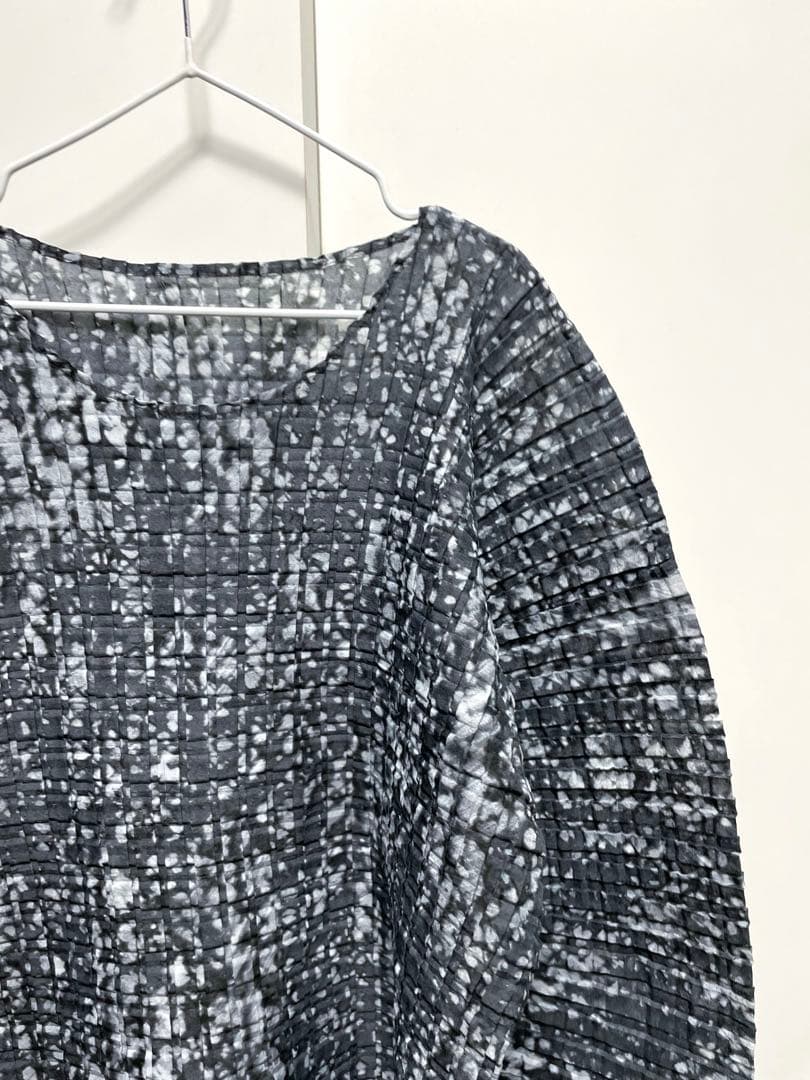 Issey Miyake Long-Sleeve