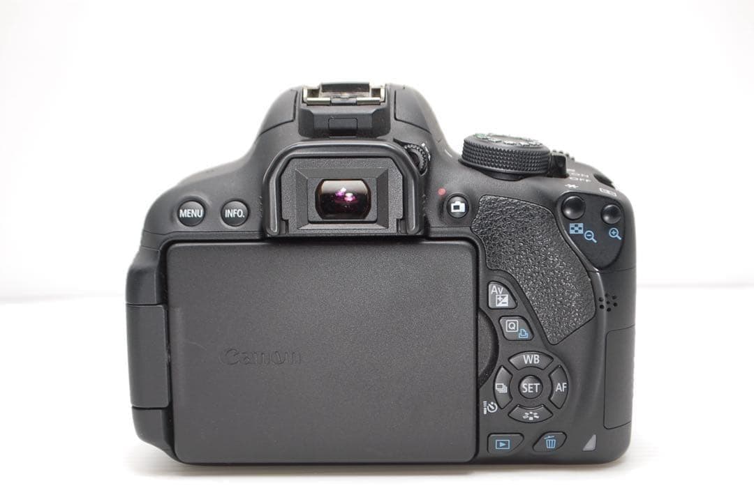 Canon Digital Slr Ok Kiss X7I