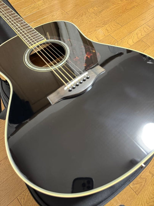 Yamaha Acoustic Guitars