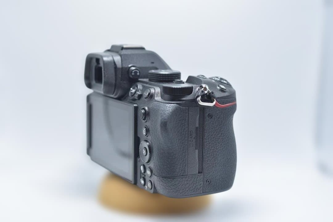 Nikon Mirrorless Interchangeable Lens Cameras Z5Ii