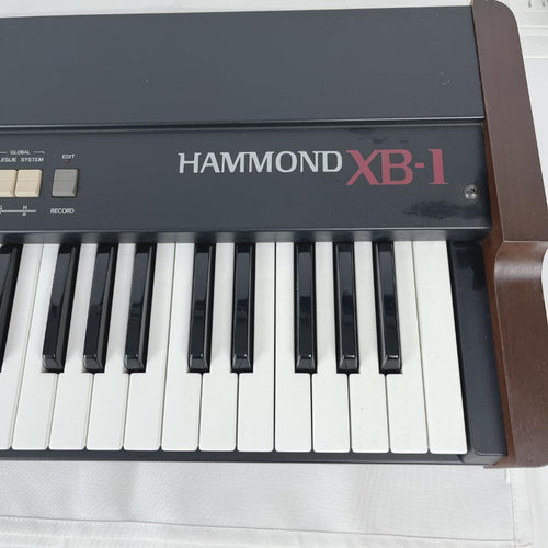 Electronic Organs Hammond Xb-1