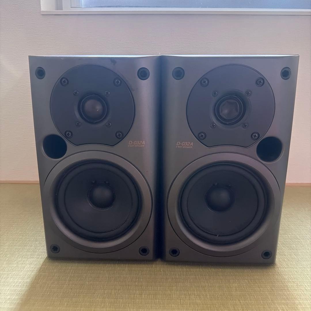 Onkyo Speakers D-032A