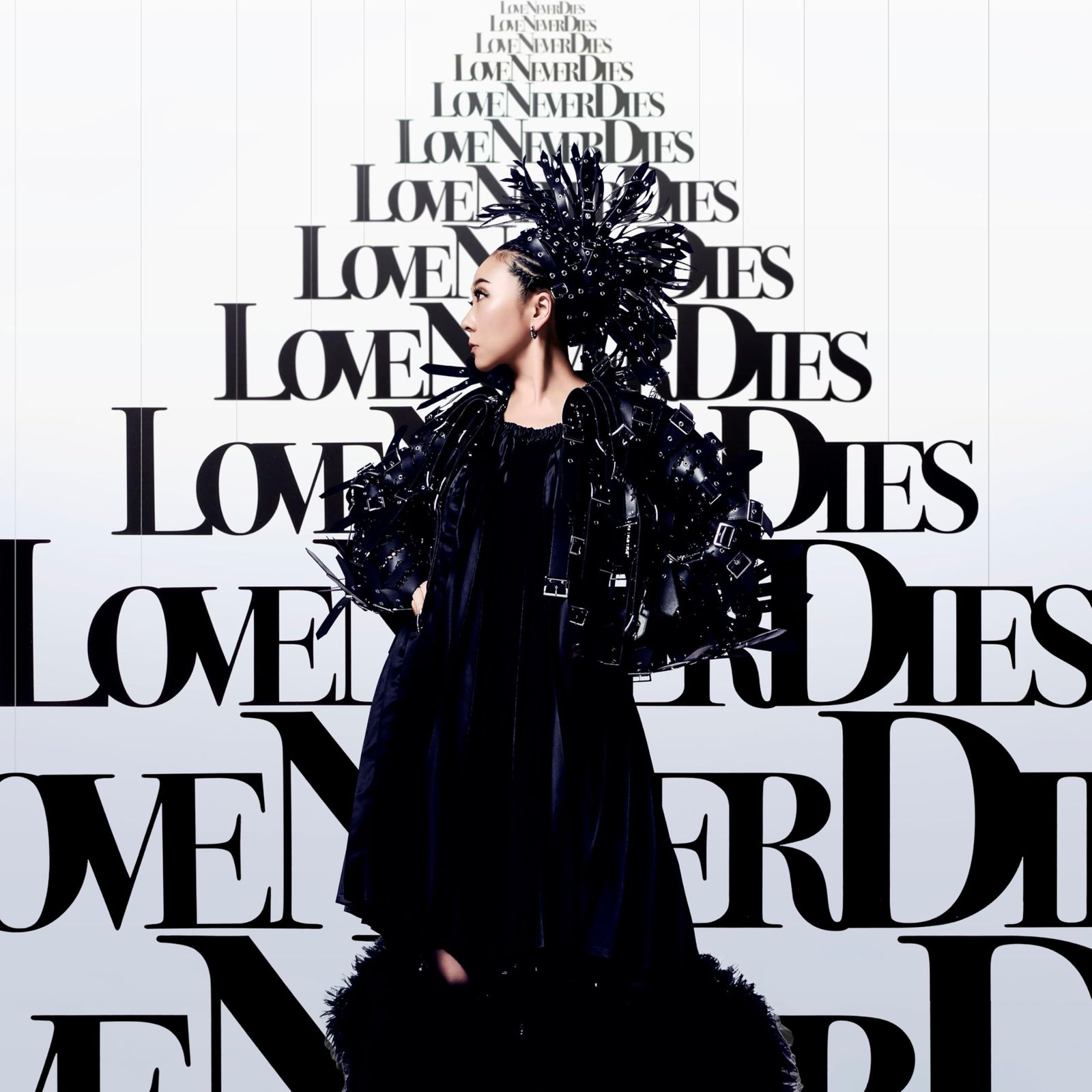 Others Love Never Dies-Misia Art Book-