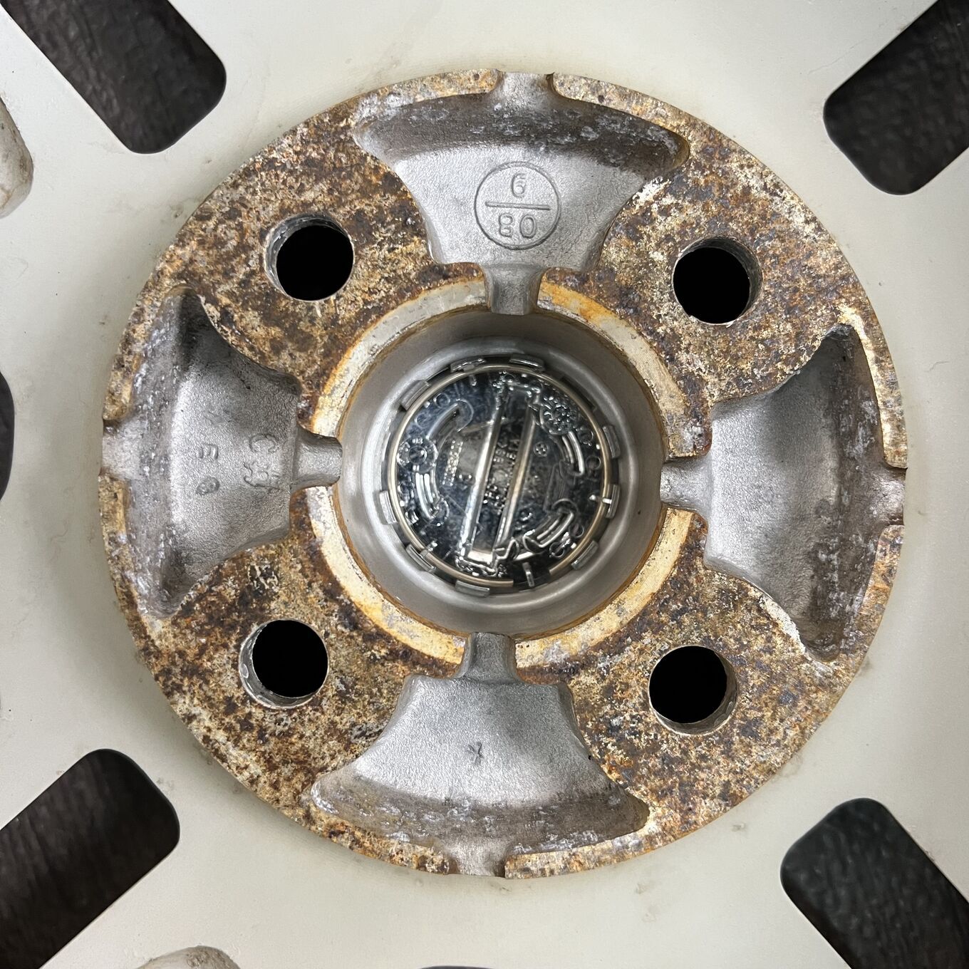 Nissan 16 Inches Cube 4X100 #416D40925