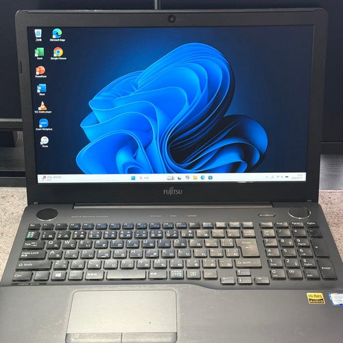 Fujitsu Windows Notebook Body 7 I7 16Gb Ssd512 Blu-Ray