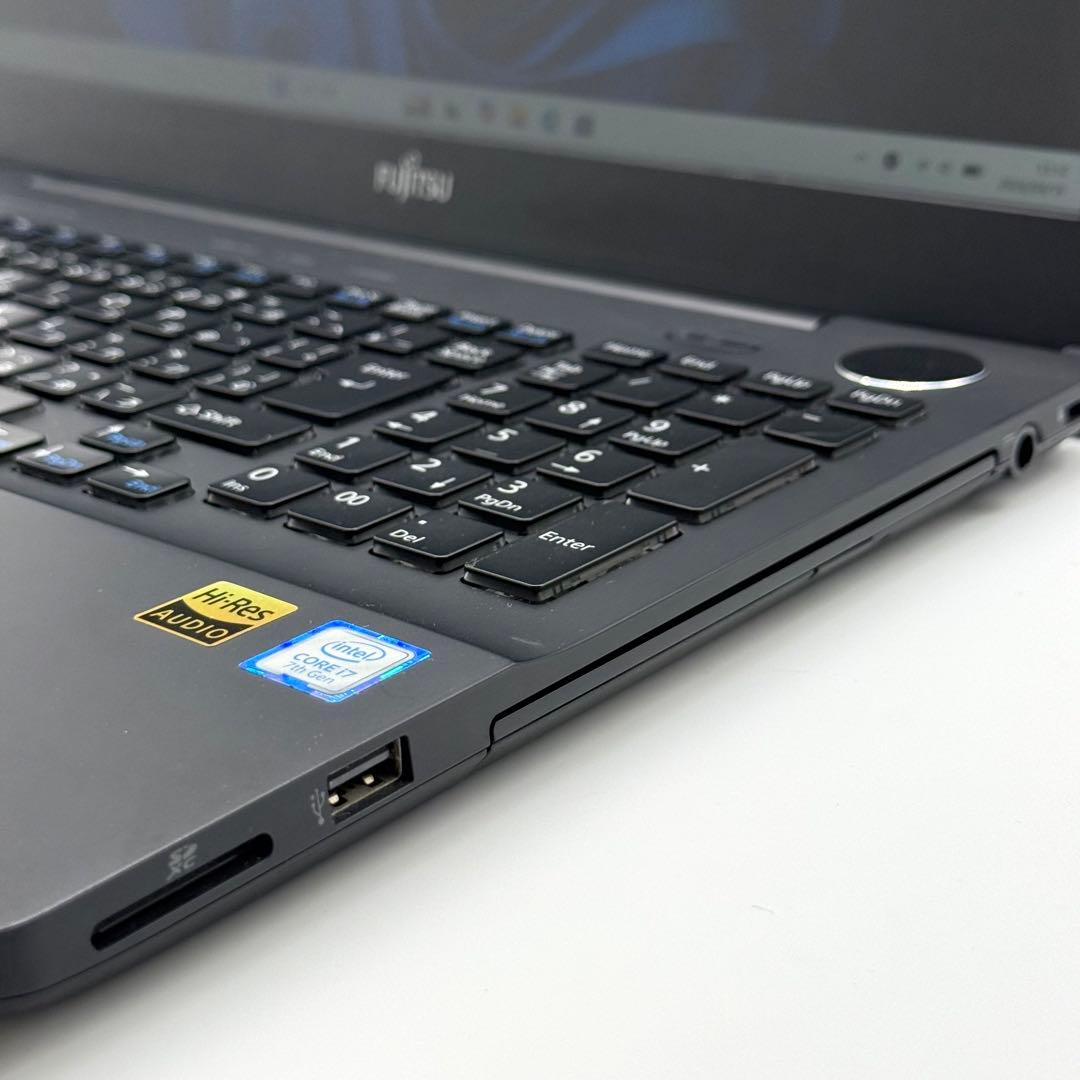 Fujitsu Windows Notebook Body 7 I7 16Gb Ssd512 Blu-Ray