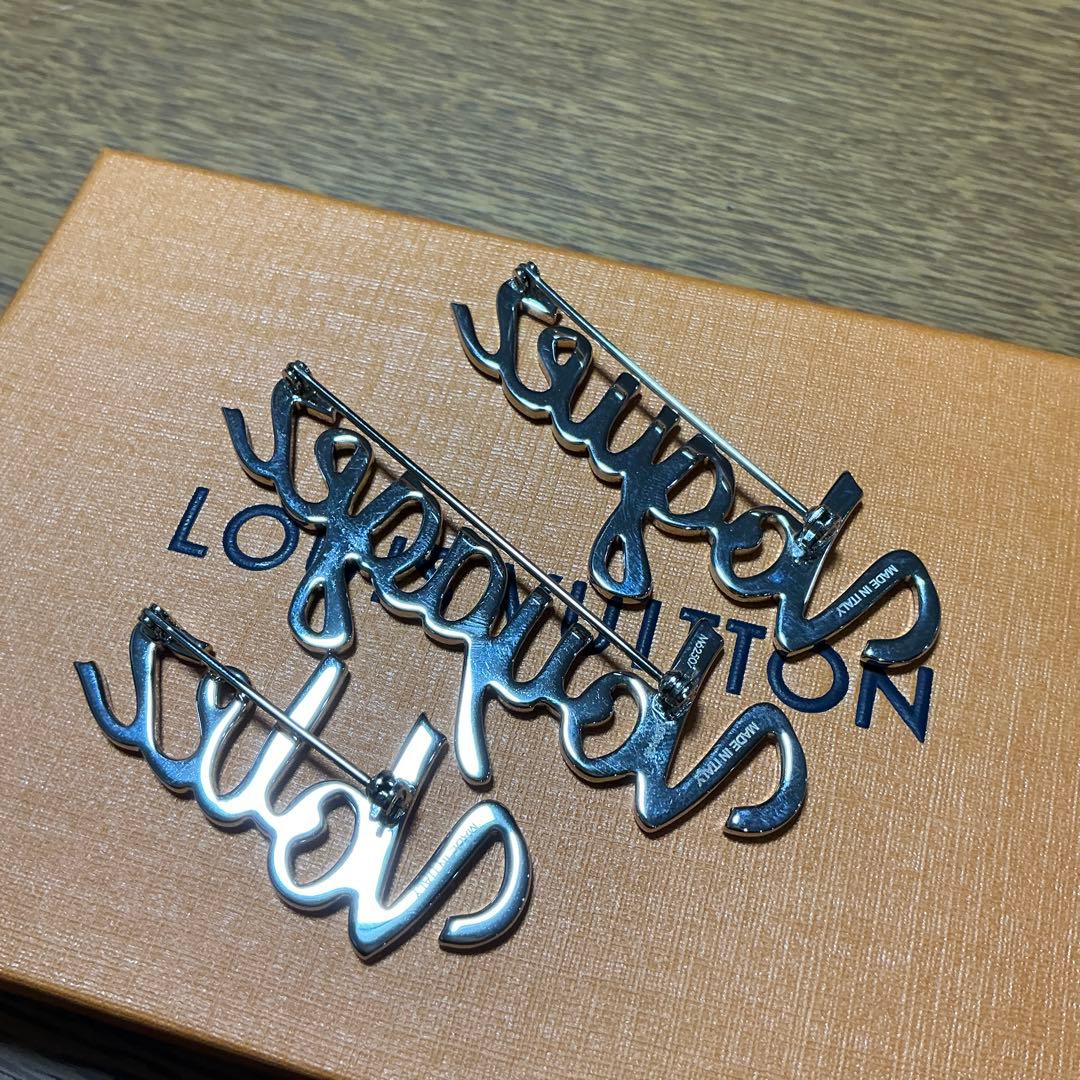 Louis Vuitton Pins, Pin Badges Button 3