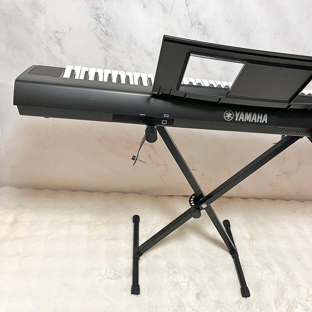 Yamaha Keyboards Digital Pianos Piaggero Np-32B 76