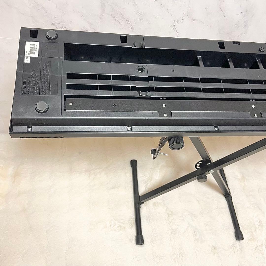 Yamaha Keyboards Digital Pianos Piaggero Np-32B 76